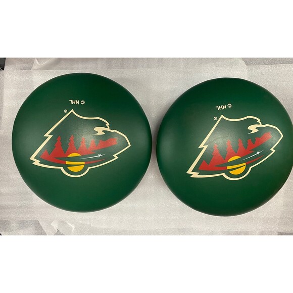 25" L8C3C - Chrome Minnesota Wild Swivel Bar Stool with 2.5" Ribbed Accent Ring - Picture 3 of 12